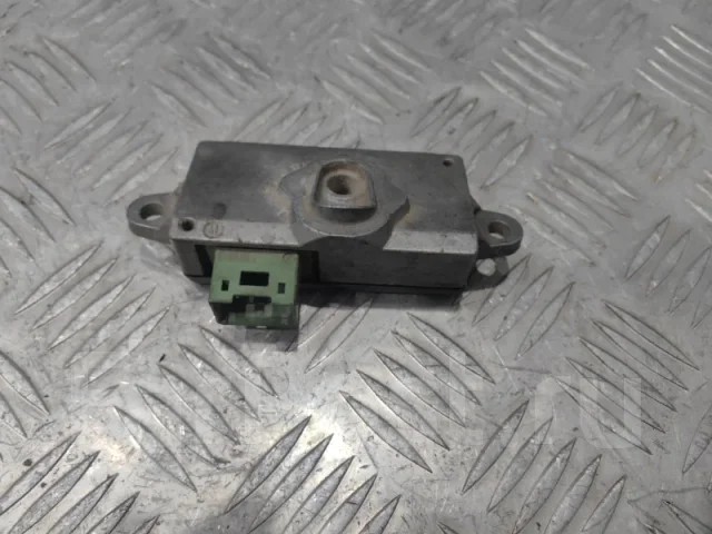������ SRS BMW 7-Series 2002 65776920477 E65 65776920477 ����