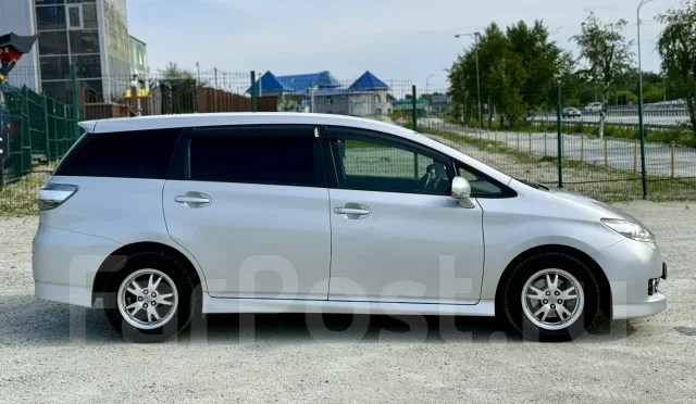 Toyota Wish. �������, ��������, 1.8 (143��.�.), ������, 159 000����. �� ����