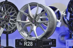 HRE P101. 7.0x16", 5x100, ET38, �� 73,1���. ����