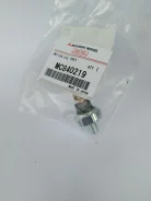 ������ �������� ����� Mitsubishi Pajero Mc840219 ����