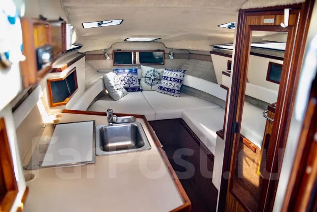 Searay Sundancer. 1995 ���, ����� 9��., ��������� ������������, 310��.�., ������ ����
