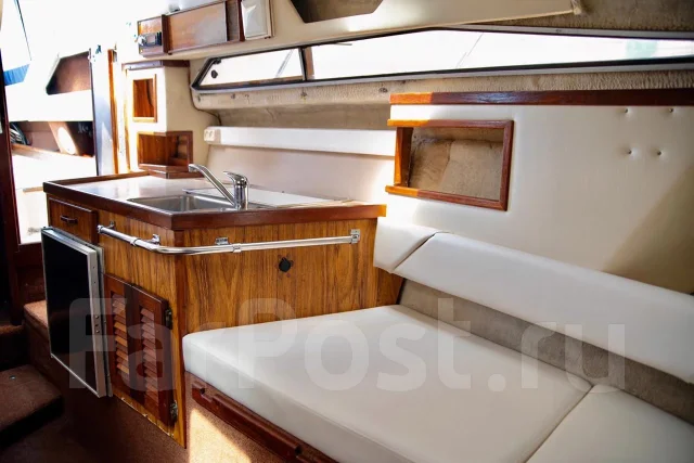 Searay Sundancer. 1995 ���, ����� 9��., ��������� ������������, 310��.�., ������ ����