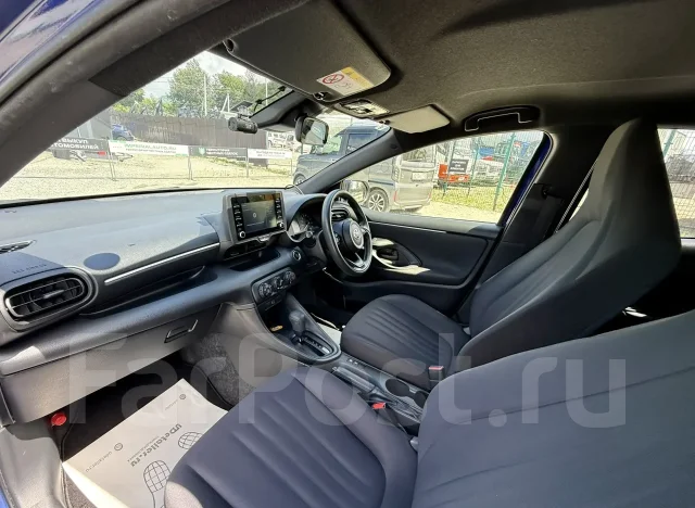 Toyota Yaris. �������, ��������, 1.0 (69��.�.), ������, 104 000����. �� ����