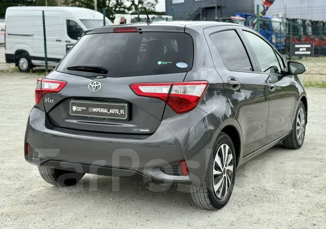 Toyota Vitz. �������, ��������, 1.0 (69��.�.), ������, 121 000����. �� ����