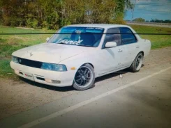 Nissan Laurel. HC34, RB20E ����
