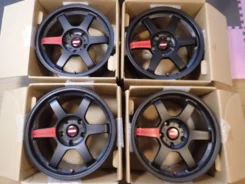 RAYS Volk Racing TE37 RT