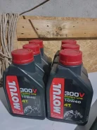 Motul 300V 4T Factory Line. 10W-40, �������������, 1��. ����
