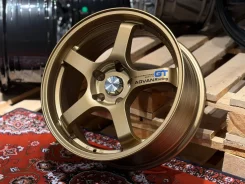 Advan Racing GT. 7.5x17", 5x114.3, ET38, �� 73,1���. ����