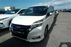 Nissan Serena. HFC27047754 ����