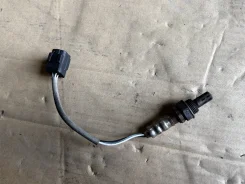 ������ ����������� �� Mazda Premasy FS8A18861 ����