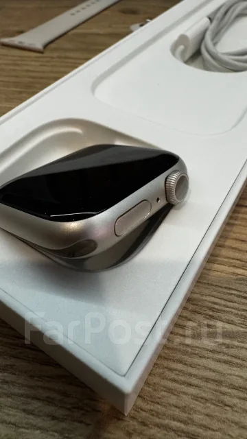 Apple Watch Series 8. GPS, NFC, IP67 ����