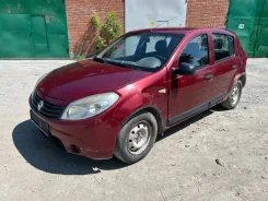 Renault Sandero ����