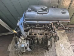 Nissan March ����