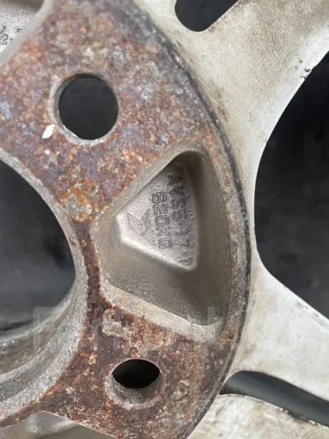 AVS Model 5. 7.5/8.0x17", 5x114.3, ET40/45 ����