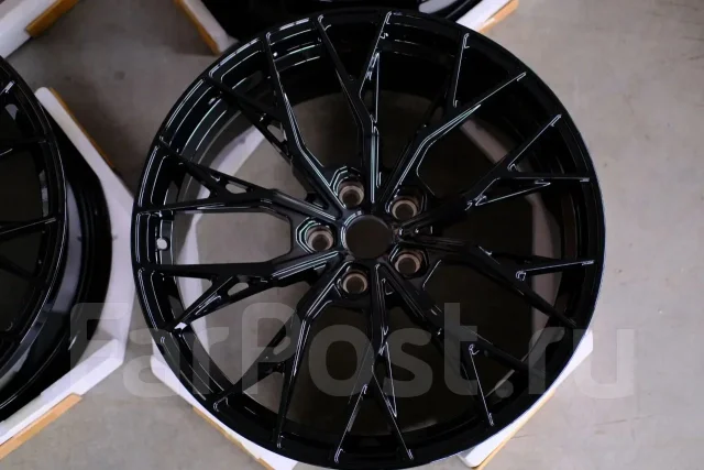 �������� �����. 8.5x20", 5x114.3, ET35, �� 60,1���. ����