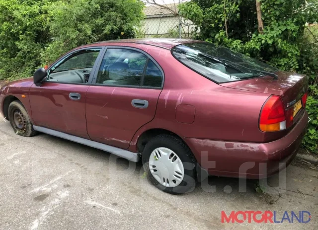 ��������� Mitsubishi Carisma 1995-2004 21441735 MD327551 ����