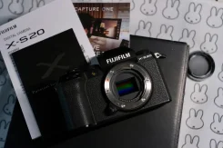 Fujifilm X-S20 Body ����