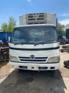 Hino 300 ����