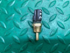 ������ ����������� Mitsubishi Space Star 1999 MD138993 4G13 MD138993 ����