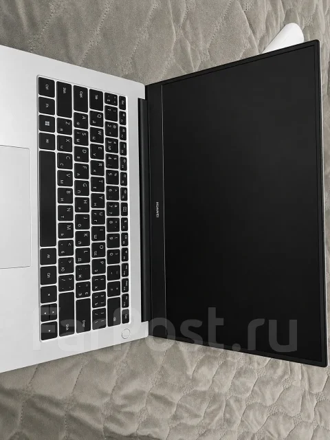 Huawei MateBook D 14. 14", ��� 8 ��, ���� 256���, WiFi: 1, Bluetooth: 1 ����