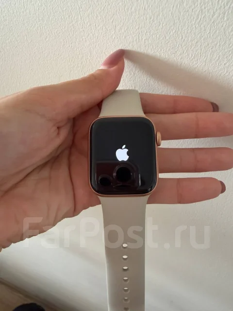 Apple Watch SE. GPS, IP68 ����