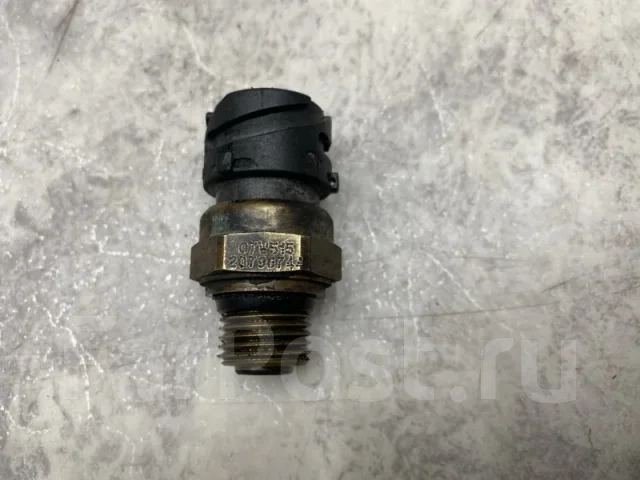 ������ �������� Renault Premium 20796744 20796744 ����
