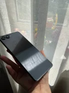 Samsung Galaxy Z Flip7. �/�, 512 ��, ������, 5G ����