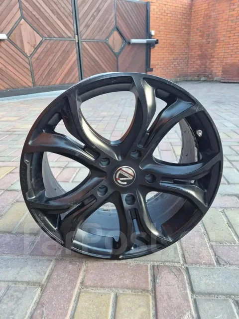 Dizzard. 8.5x20", 5x150, ET50 ����