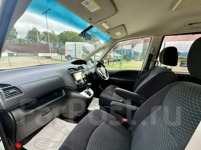 Nissan Serena. �������, ��������, 2.0 (147��.�.), ������, 223 000����. �� ����
