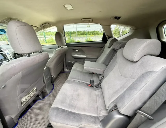 Toyota Prius a. �������, ��������, 1.8 (99��.�.), ������, 198 000����. �� ����