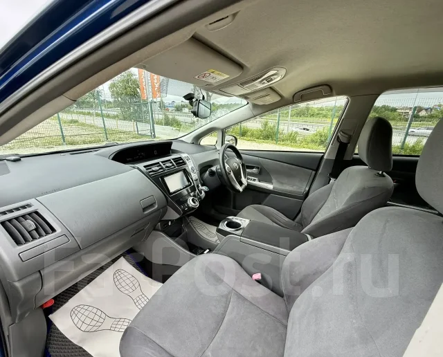 Toyota Prius a. �������, ��������, 1.8 (99��.�.), ������, 198 000����. �� ����