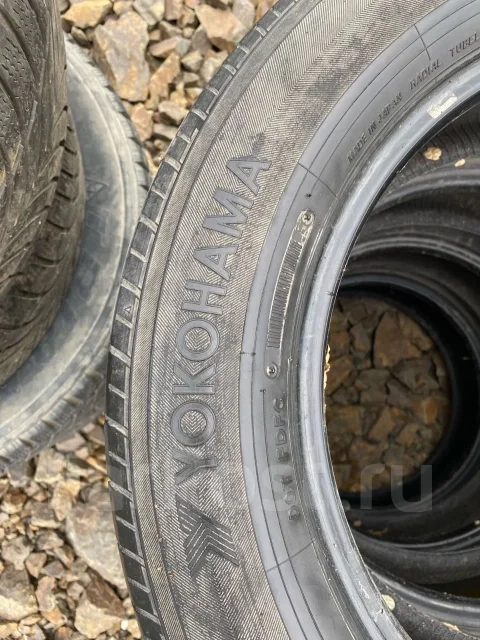 Yokohama BluEarth E70. ������, �/�, ����� 40 % ����