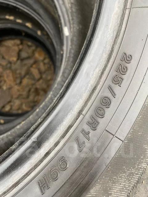 Yokohama BluEarth E70. ������, �/�, ����� 40 % ����