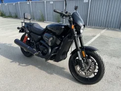 Harley-Davidson Street Rod