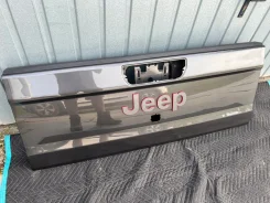 ������ ��������� Jeep Gladiator 1 ��������� (2019-2024) ����