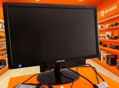 Samsung. 20", ���������� �� (LCD, LED, QLED) ����