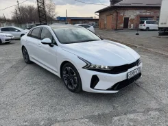 Kia K5. ��� �������� ����