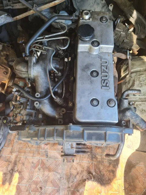 Isuzu Fargo ����