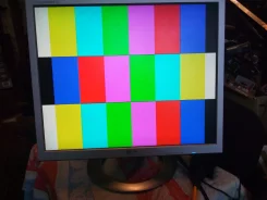 LG. 19", ���������� �� (LCD, LED, QLED) ����