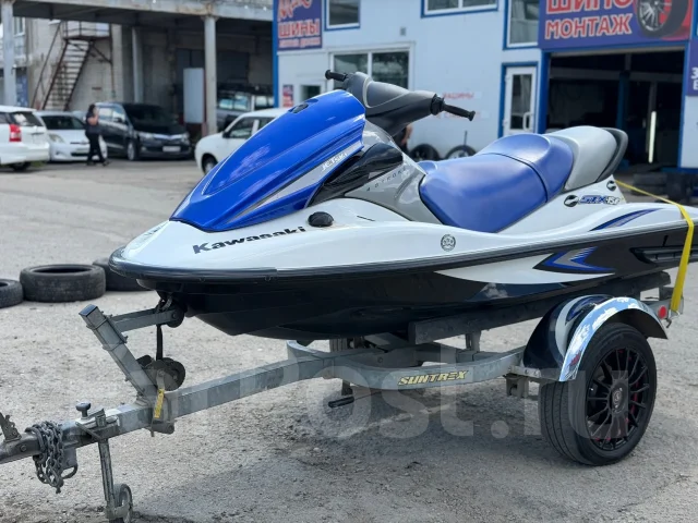 Kawasaki STX-15F. 2010 ��� ����