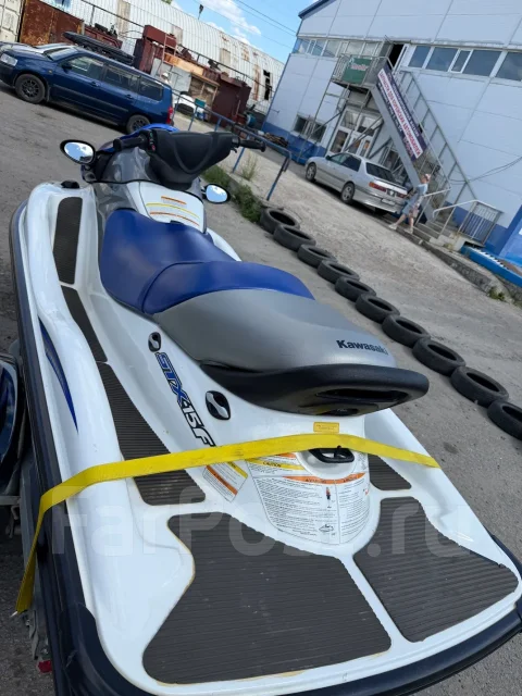 Kawasaki STX-15F. 2010 ��� ����