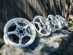 RAYS Gram Lights 57C. 6.5x15", 4x100, ET38 ����