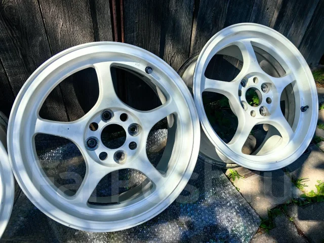 RAYS Gram Lights 57C. 6.5x15", 4x100, ET38 ����