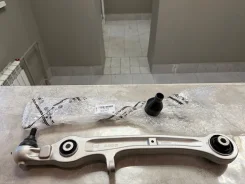 ����� �������� LH/RH VAG 4F0407151A (�����) 4F0407151A ����