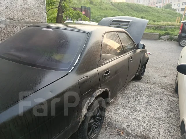 Nissan Gloria. �������, ������, 2.0 (125��.�.), ������, 300 000����. �� ����