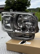 ���� ������ Toyota Hiace 200 Dark Prime 26-137 ����