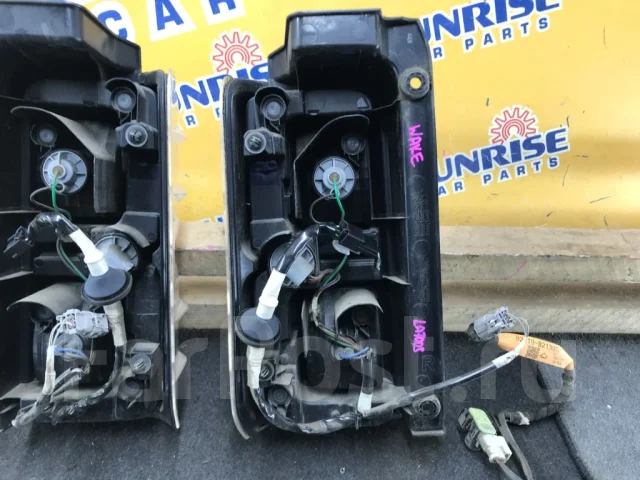 ���� Daihatsu WAKE 20518 ����