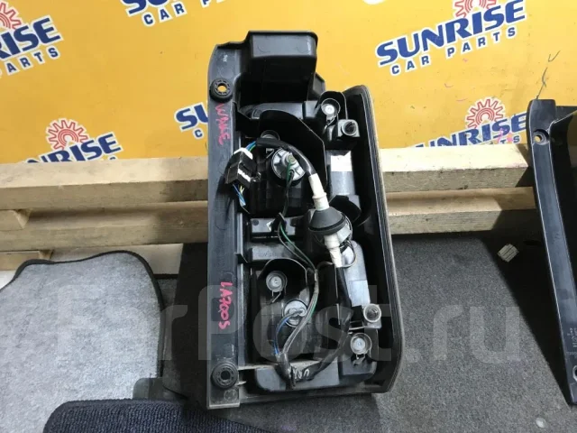 ���� Daihatsu WAKE 20518 ����