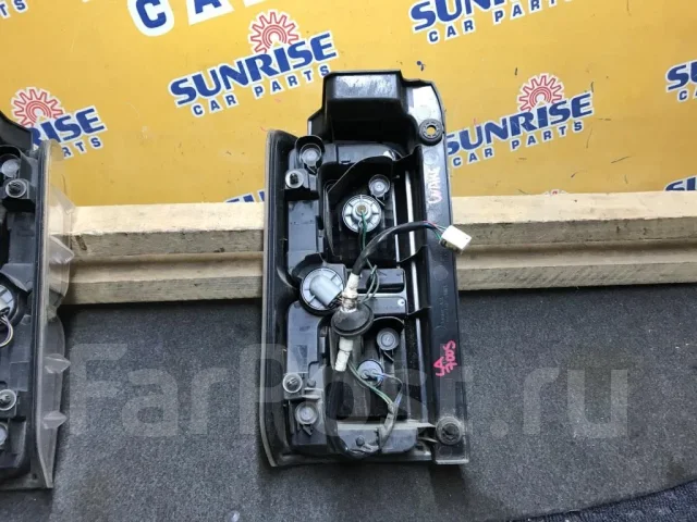 ���� Daihatsu WAKE 20518 ����