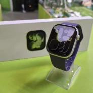 Apple Watch Series 11. IP68 ����